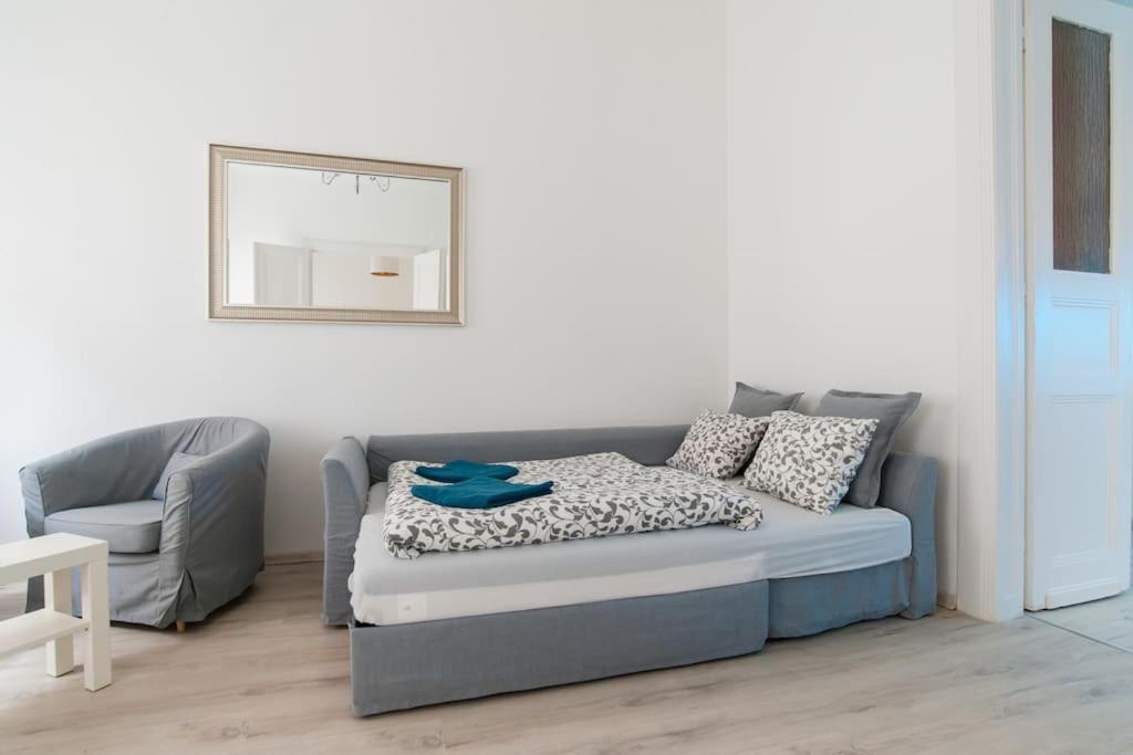 New Ultra-central Design Apartman